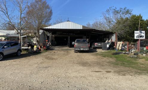 Chevo and Leonor's auto service Leesville