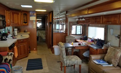 Custom RV Hawaiian Gardens