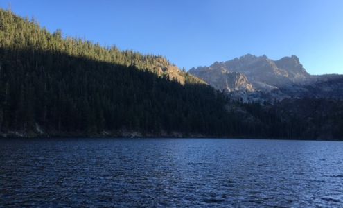 DiNallo Designs 12277 Soaring Way Suite 106, Truckee California 96161