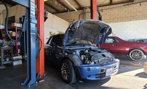 Alva's Transmission Specialist