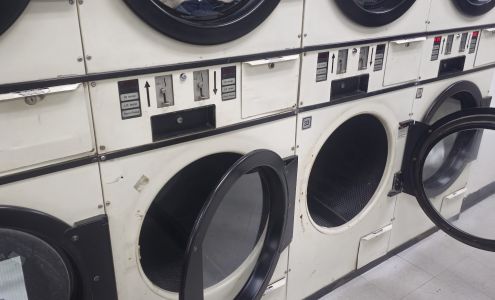 El Camino Coin Laundry