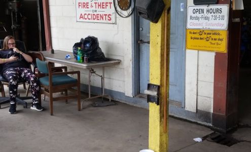 Perry's Garage McMinnville