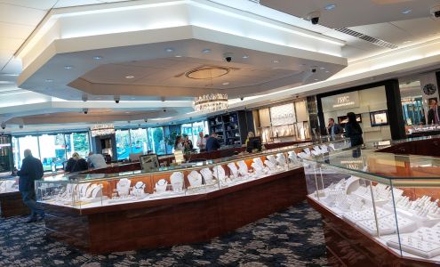 Hillsboro Corner Shopping Center