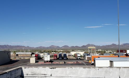 Truck Parking -Pilot Quartzsite