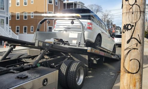 Rapid Response Towing & Recovery