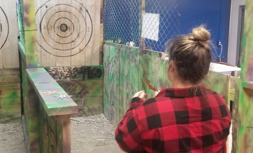 Axetreme Sports Cleveland - Axe Throwing & Destruction Zone Willoughby
