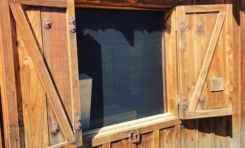 A Fresh Breeze - Mobile Window and Door Screen Repair