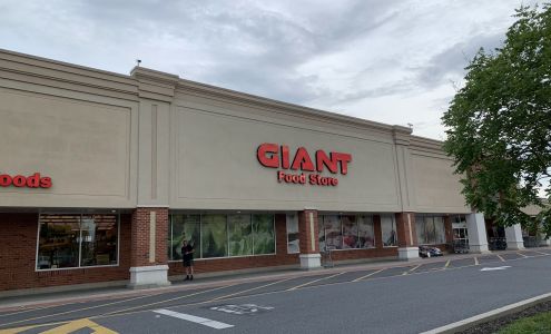 GIANT