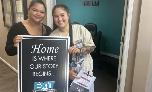 Lindsey Burch, Realtor w/ EXIT By the Bay Realty Prince Frederick