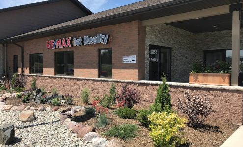 RE/MAX 1st Realty