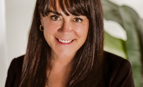 RE/MAX 1st Realty - Kellie Hillier-Genschaw - Marquette MI Real Estate