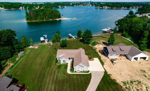 Janel and Taylor Brown, Traverse City Realtors