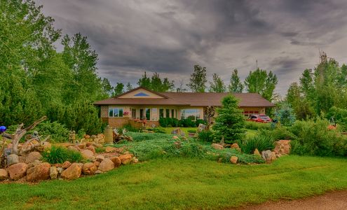 Country Gardens Inn Fort Vermilion