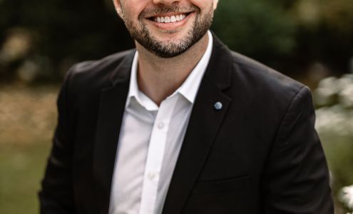 Dustin Villeneuve - 460 REALTY Powell River