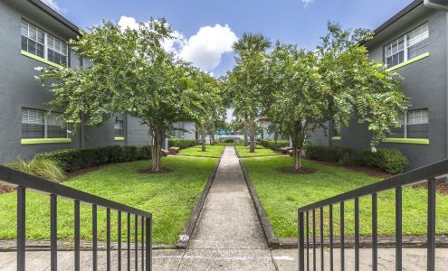 Central Place at Winter Park Apartments
