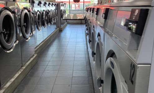 Midtowne Laundry Center