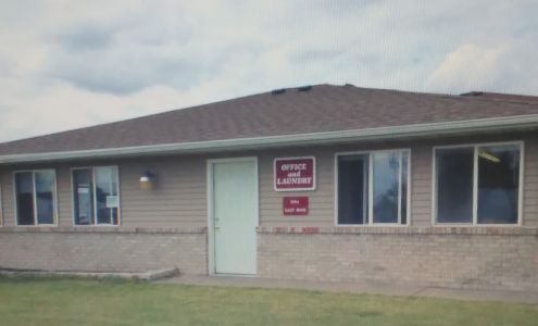 Country Ridge Apartments and Laundry Manchester