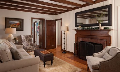 Decorating Den Interiors - Deanna Kovach and Janice Hinzman