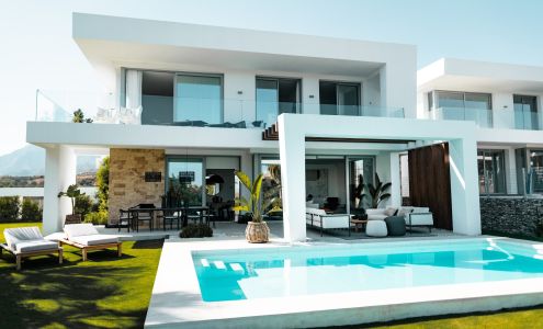 ASHLEY LYON, REALTOR