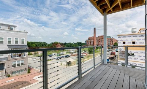 East 51 at Rocketts Landing Apartments