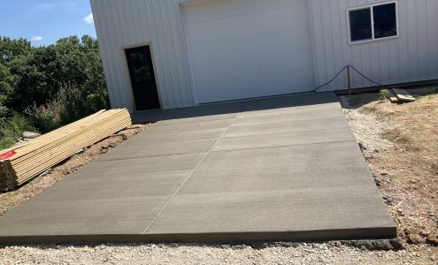 MM Concrete Inc 2001 W 3rd St, Perry Iowa 50220