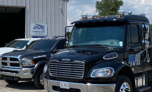 Rite Away Towing And Hauling LLC