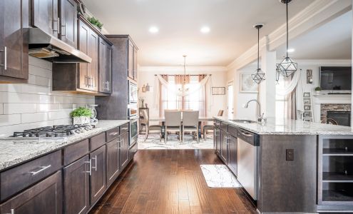 RE/MAX Legends | Hank Bailey, Realtor