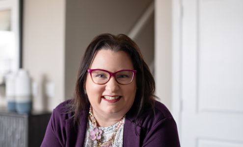 Angi Oakes, Berkshire Hathaway Home Services Indiana Realty