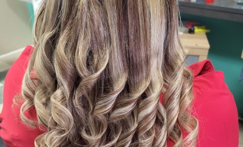 Alfarero beauty Salon 4425 W Walnut St #307, Garland Texas 75042