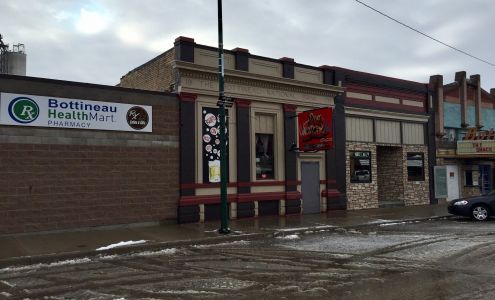 Botno Theater LLC Bottineau