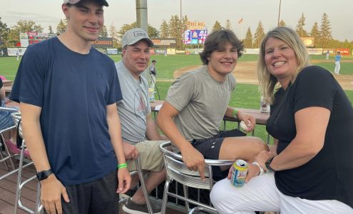 Centrasota oral surgeon 1015 MN-15, Hutchinson Minnesota 55350