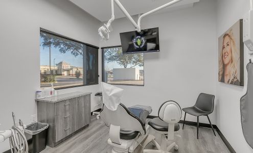 MINT dentistry | West Oaks
