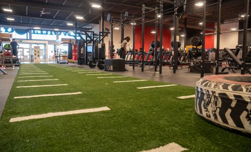 World Gym Sherbrooke Sherbrooke