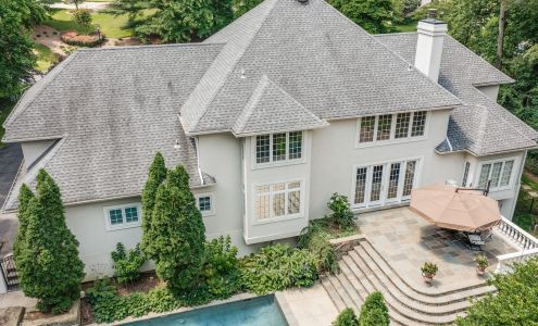 Jill Nicholas Realtor / Long and Foster Real Estate