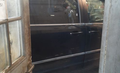 Royal auto center of Windsor