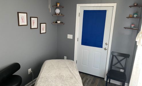 Kneaded Massage 759 204th St, Pasadena Maryland 21122