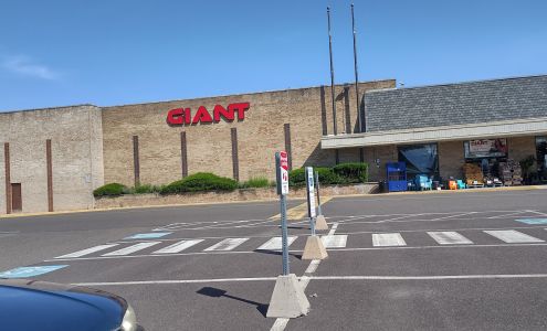 GIANT New Britain