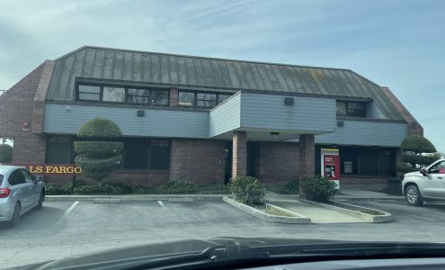 Wells Fargo Advisors