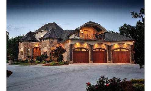 Lucy Matune, Baird & Warner