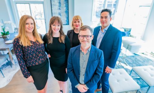 Michael Hall Group Real Estate Agent- Baird & Warner