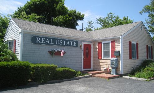 Strawberry Hill Real Estate
