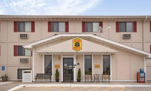 Super 8 by Wyndham Burlington