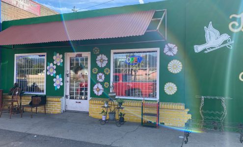 Treasure’s Gift Shop