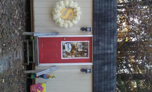 Snuckums Floral & Gifts 9303 Prince Edward Hwy, Prospect Virginia 23960