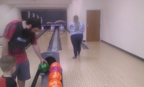 Lincoln Street Lanes Wamego