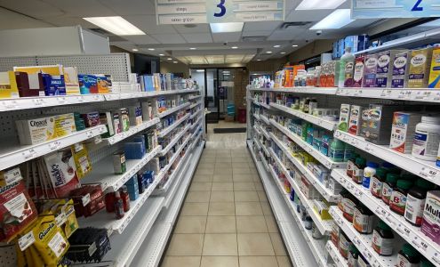 Uniprix Clinique Suzanne Mehanna - Pharmacie affiliée