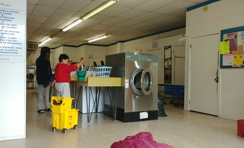 Forest Park Laundromat