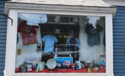Lunenburg Boat Locker Lunenburg