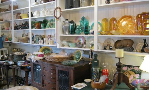 Blue Shutters Antiques & Gift Shop Chester