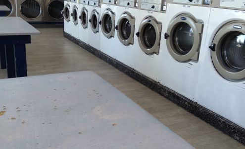 Bubble Room Laundromat - Olathe